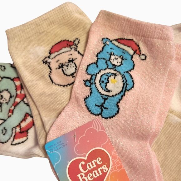 Care Bears 3 Pairs Holiday Christmas Themed Printed Crew Socks NWT - Picture 7 of 9